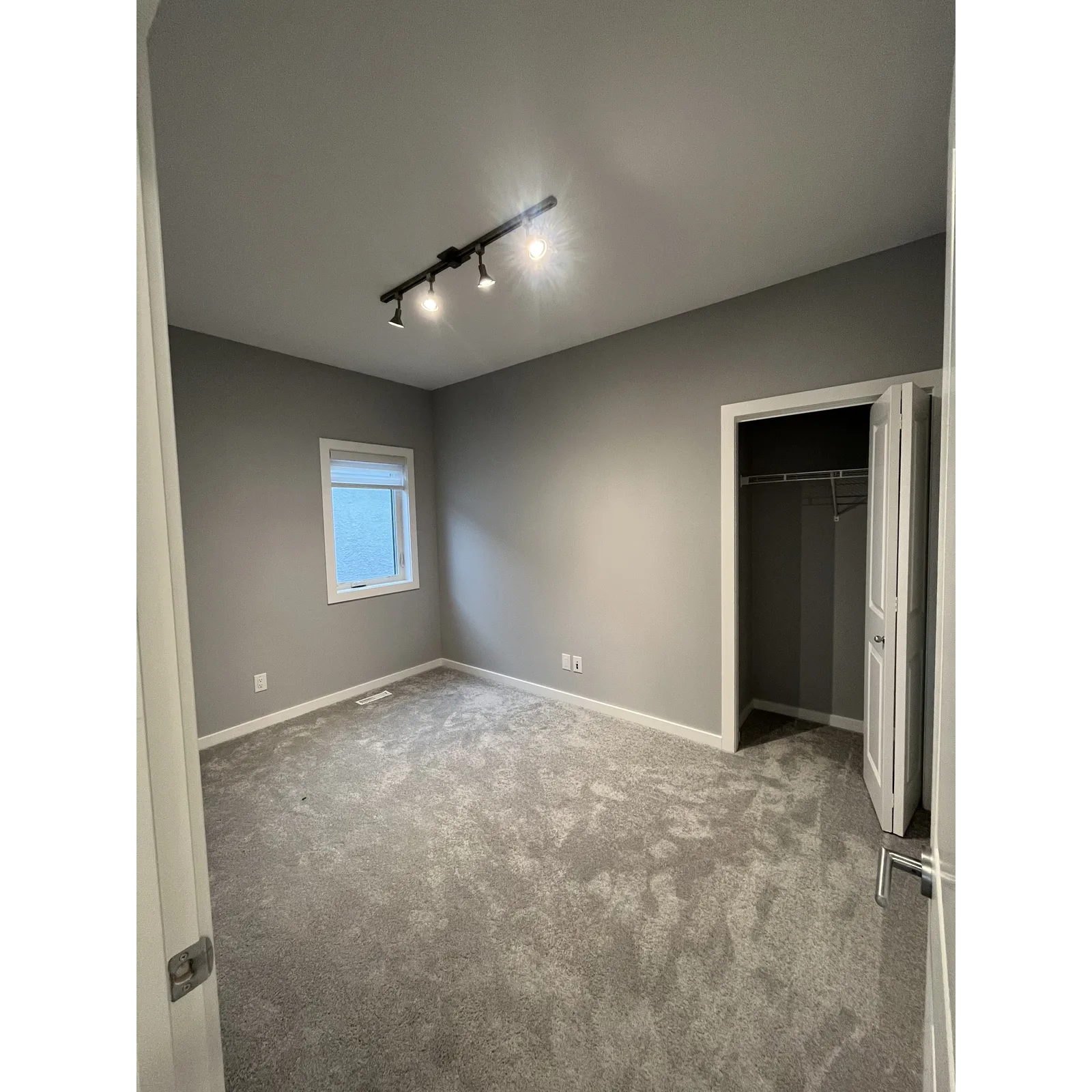 Bathroom shower and wall finish